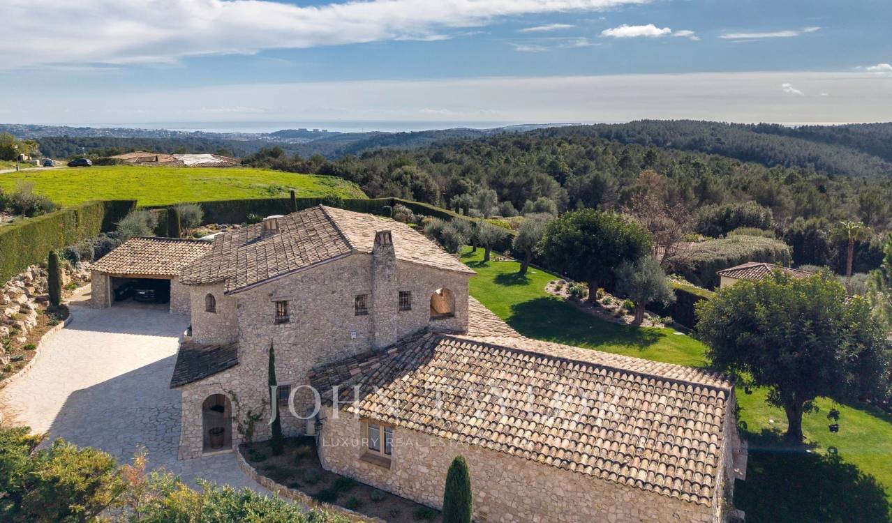 Maison à louer, 407m², Roquefort-les-Pins