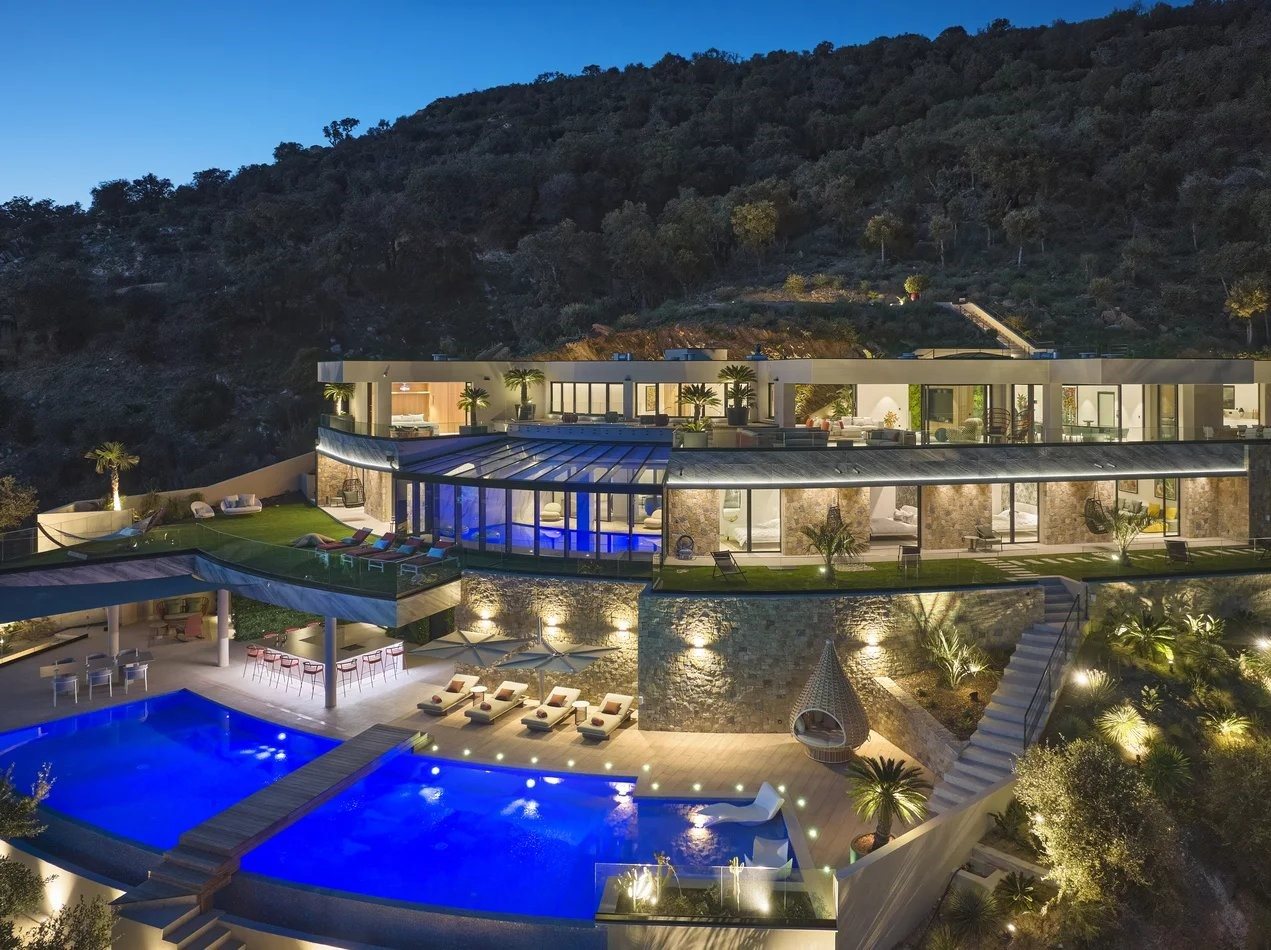 Maison à louer, 980m², Grimaud