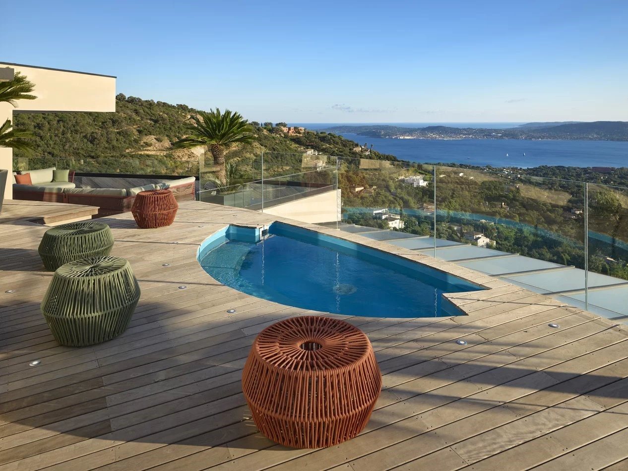 Maison à louer, 980m², Grimaud