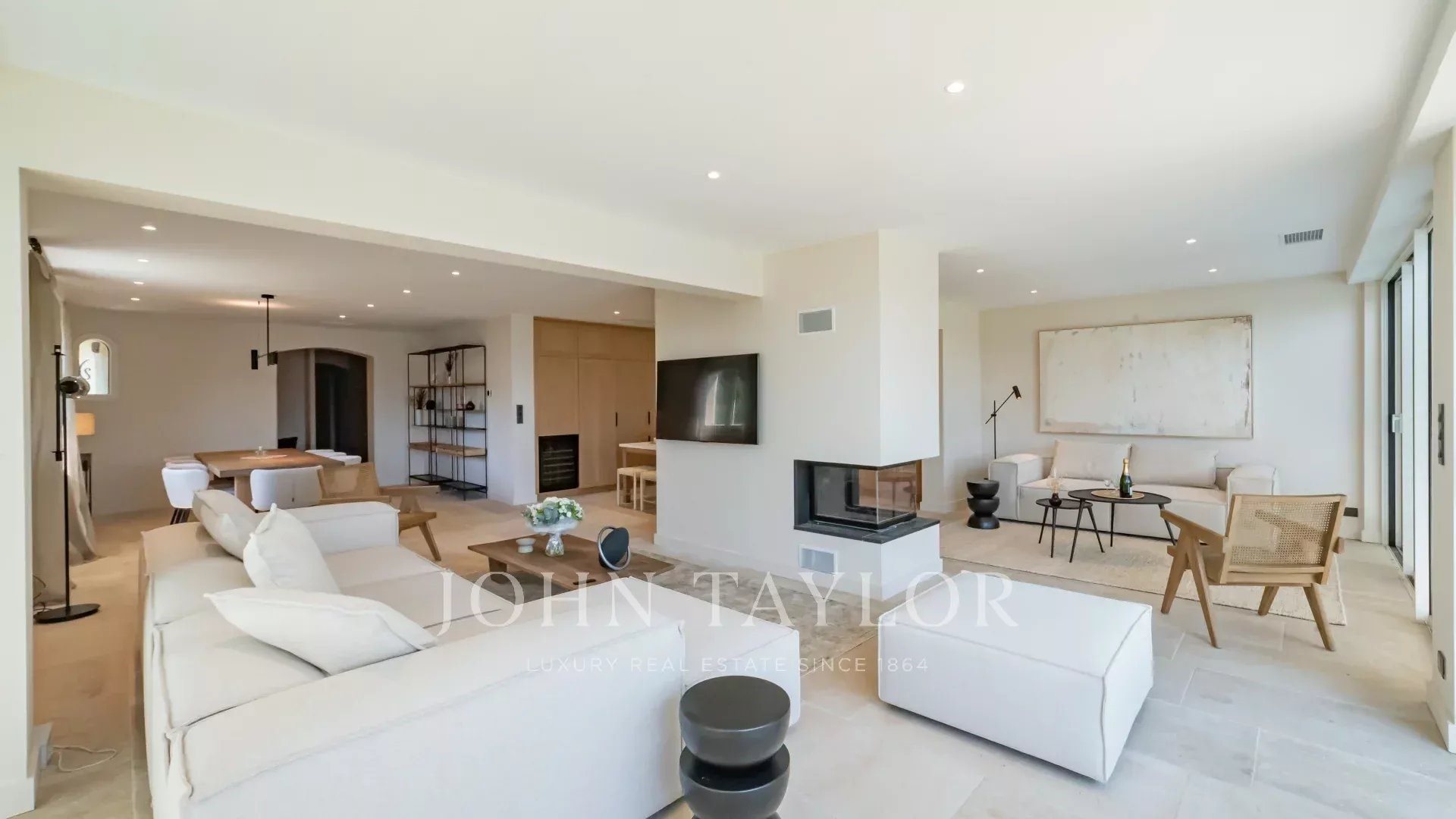 Maison à louer, 176m², Valbonne