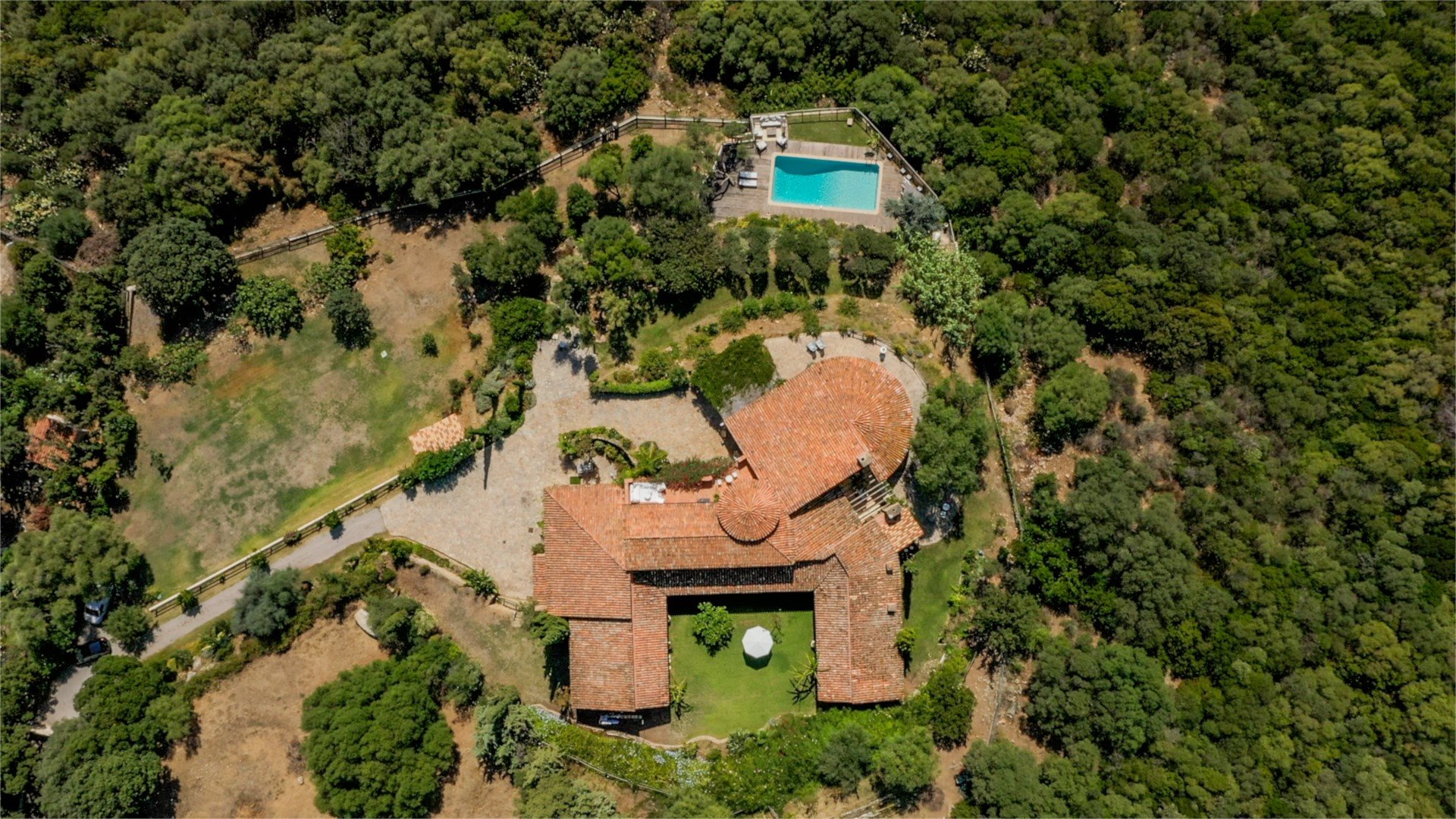 Maison à louer, 550m², Ajaccio