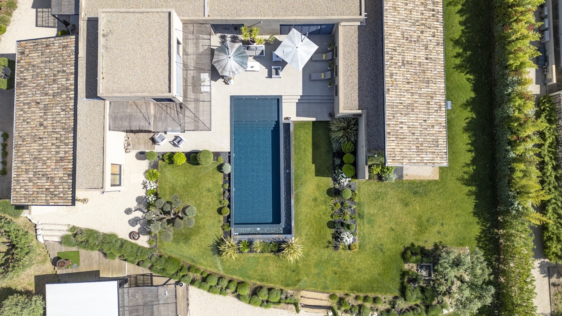 Maison à louer, 400m², Saint-Rémy-de-Provence