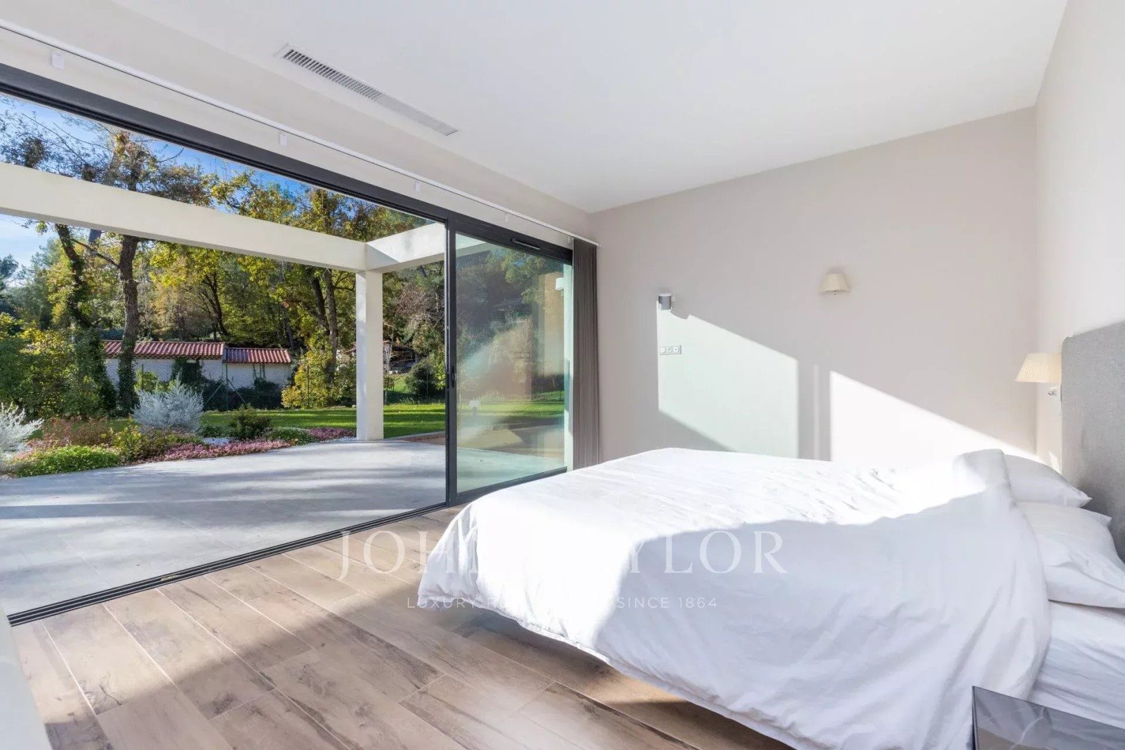 Maison à louer, 220m², Roquefort-les-Pins