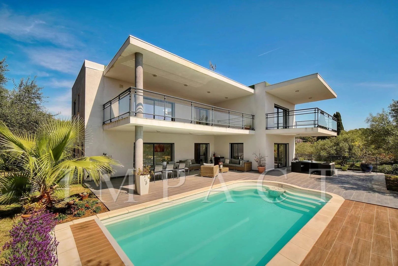 Maison à louer, 209m², Vallauris