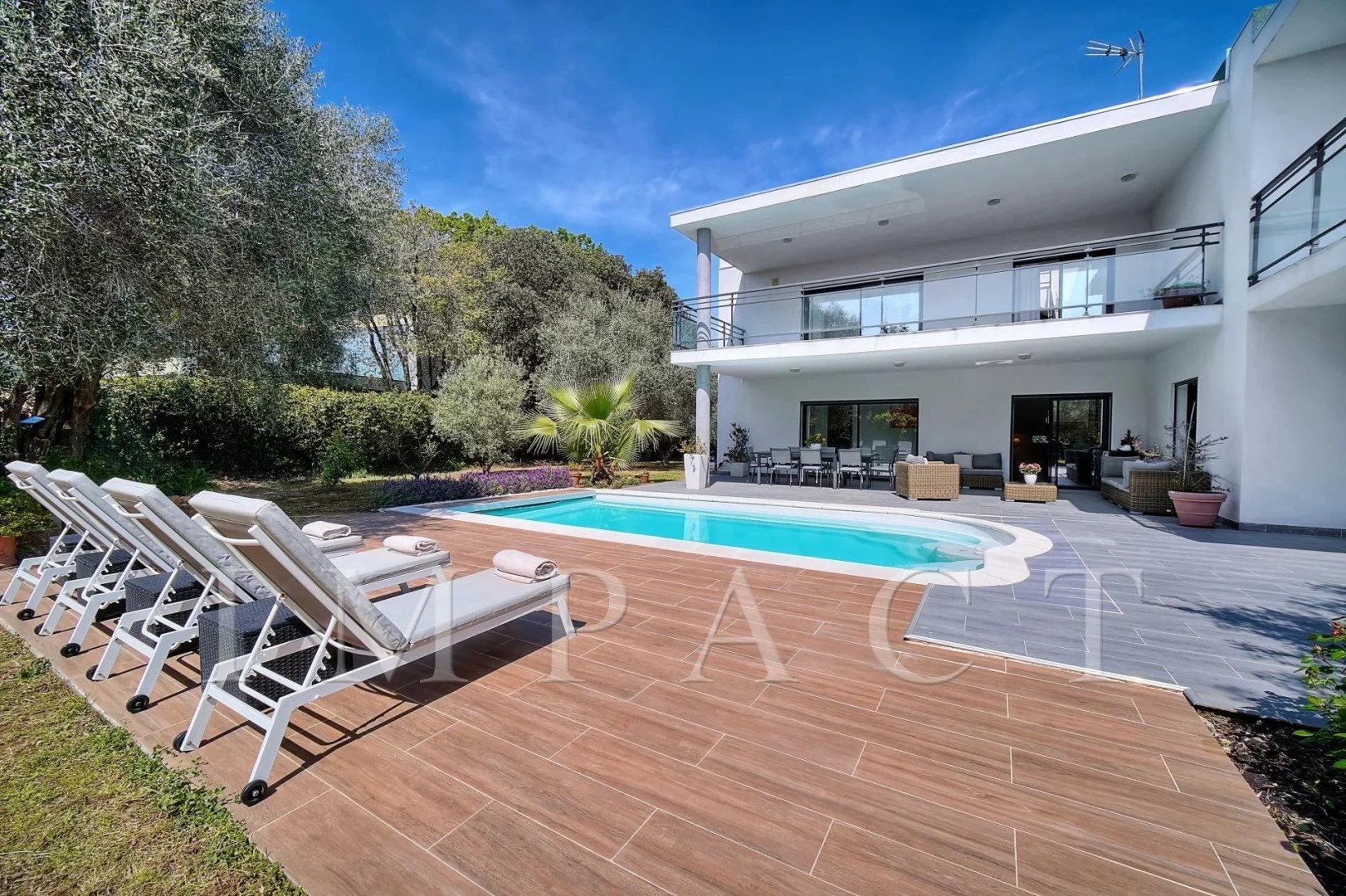 Maison à louer, 209m², Vallauris