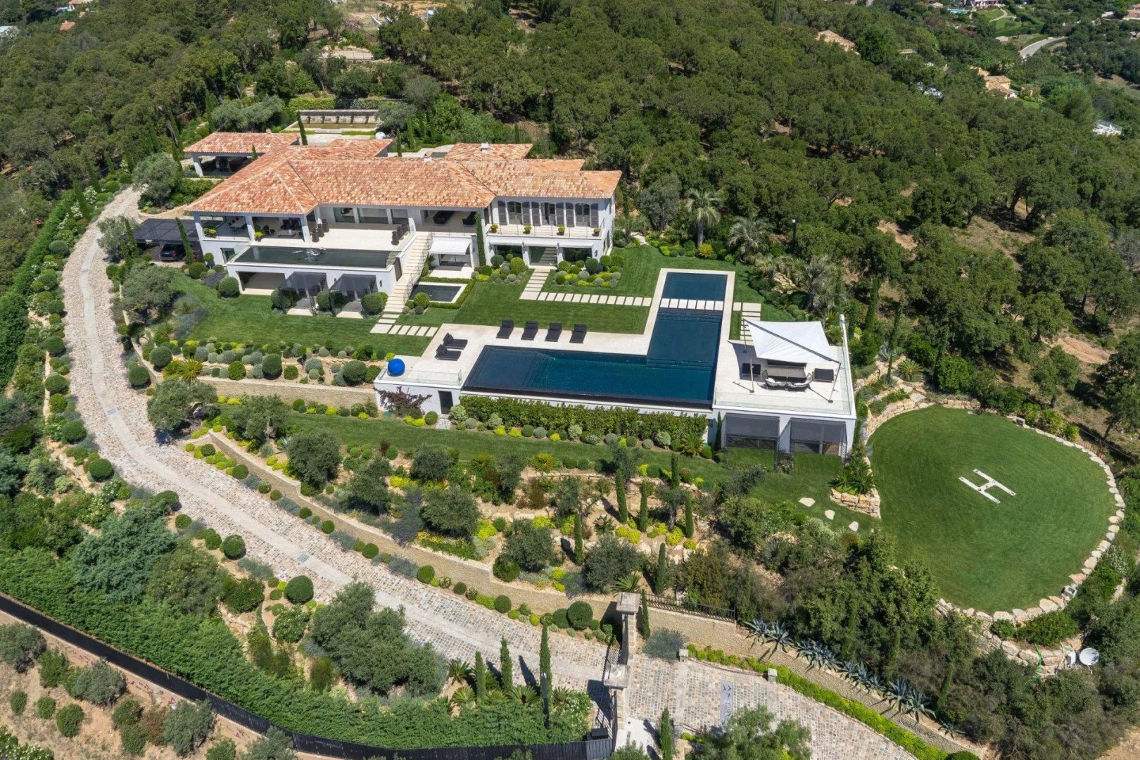 Maison à louer, 850m², Grimaud