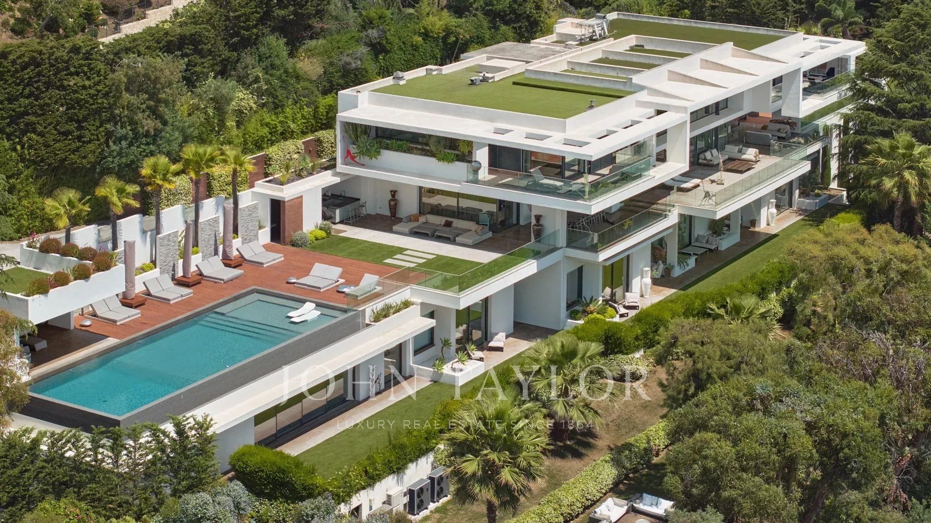 Maison à louer, 1400m², Cannes