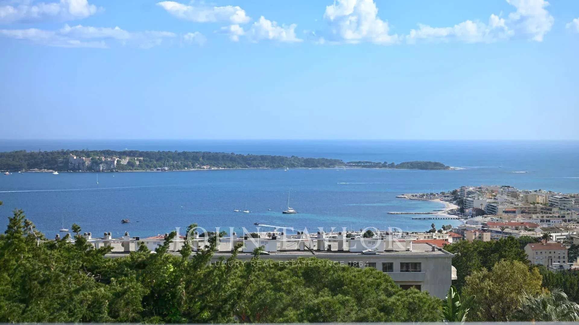 Maison à louer, 1400m², Cannes