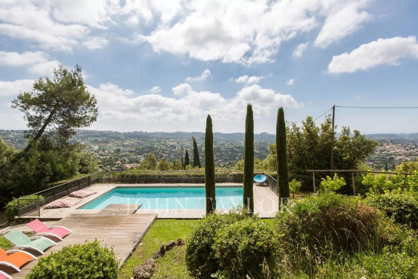 Maison à louer, 285m², La Colle-sur-Loup