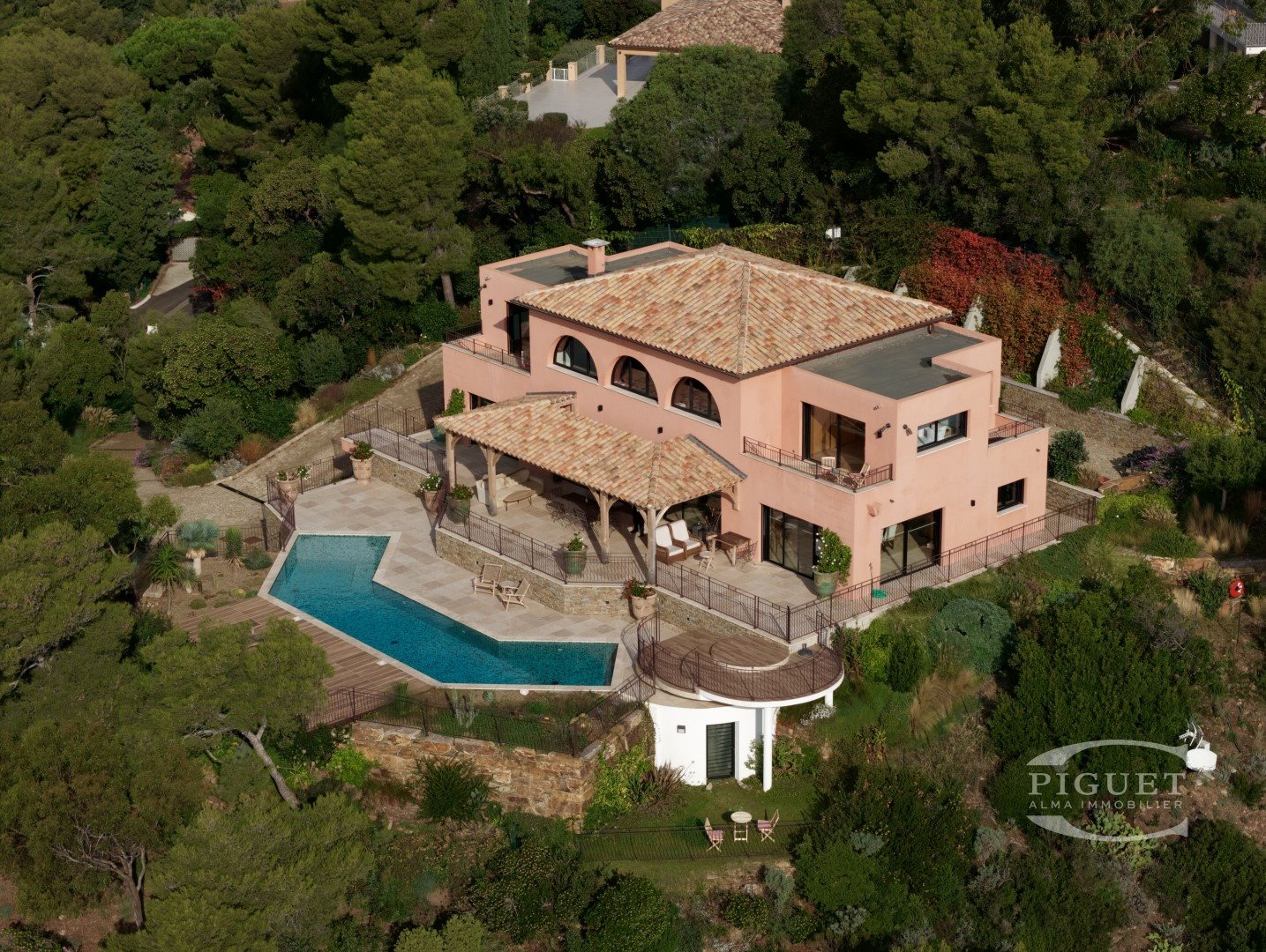 Maison à louer, 320m², Le Lavandou