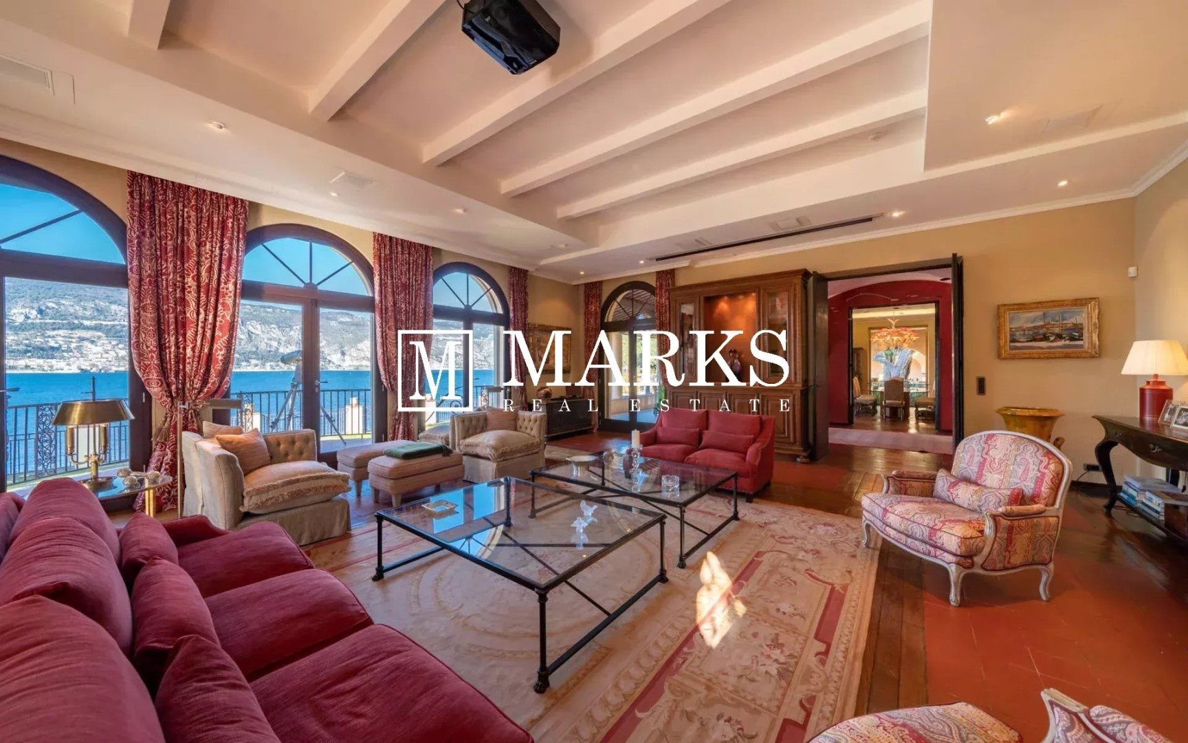 Maison à louer, 990m², Villefranche-sur-Mer