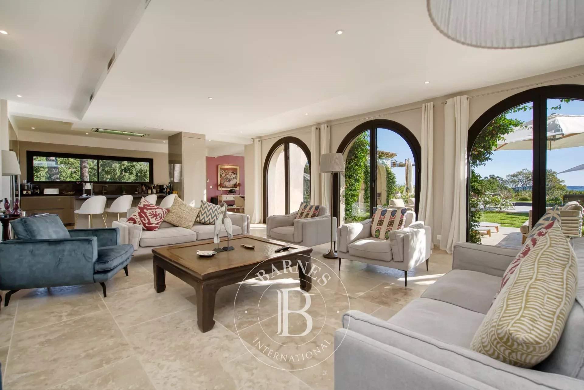 Maison à louer, 380m², Grimaud