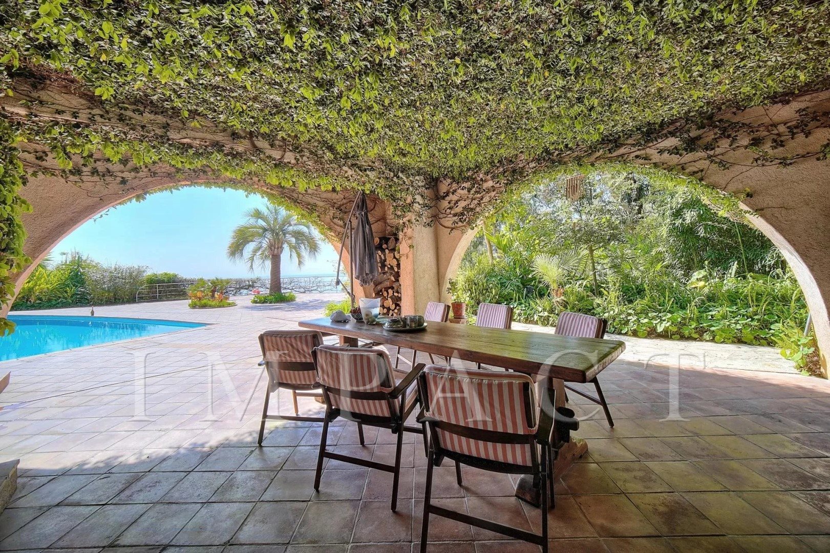 Maison à louer, 300m², Vallauris