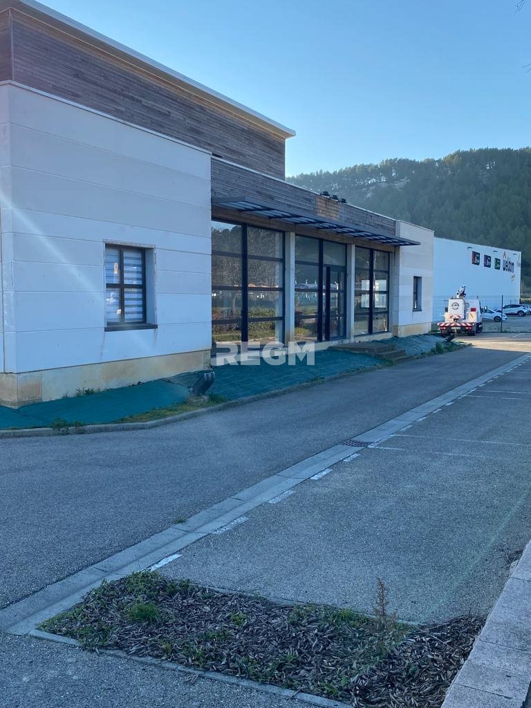 Appartement à vendre, 900m², Beaucaire