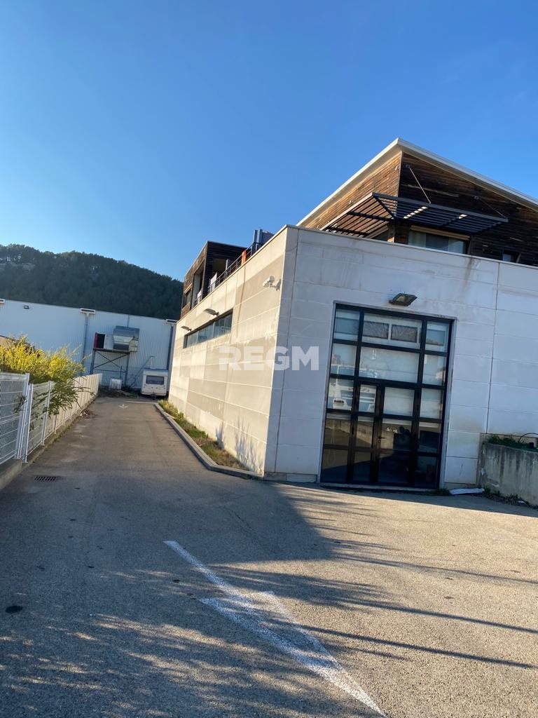 Appartement à vendre, 900m², Beaucaire