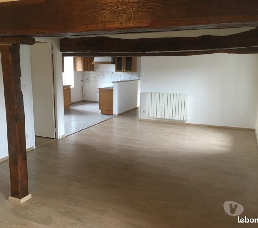 Appartement à louer, 96m², Marboué