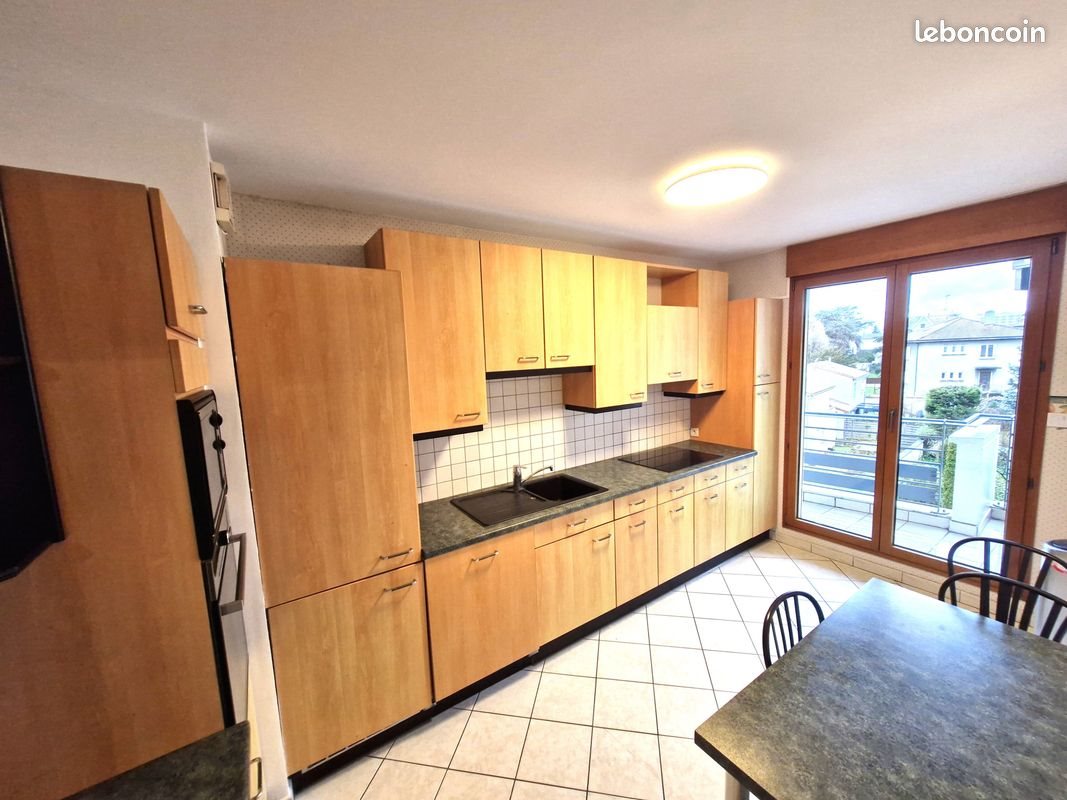 Appartement à vendre, 100m², Bron