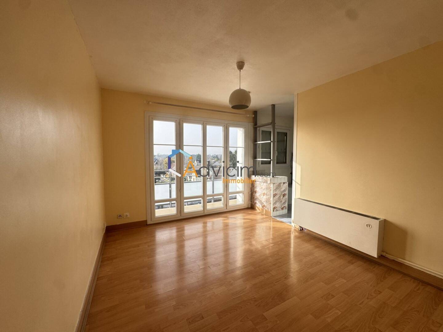 Appartement à louer, 26m², Saint-Pryvé-Saint-Mesmin