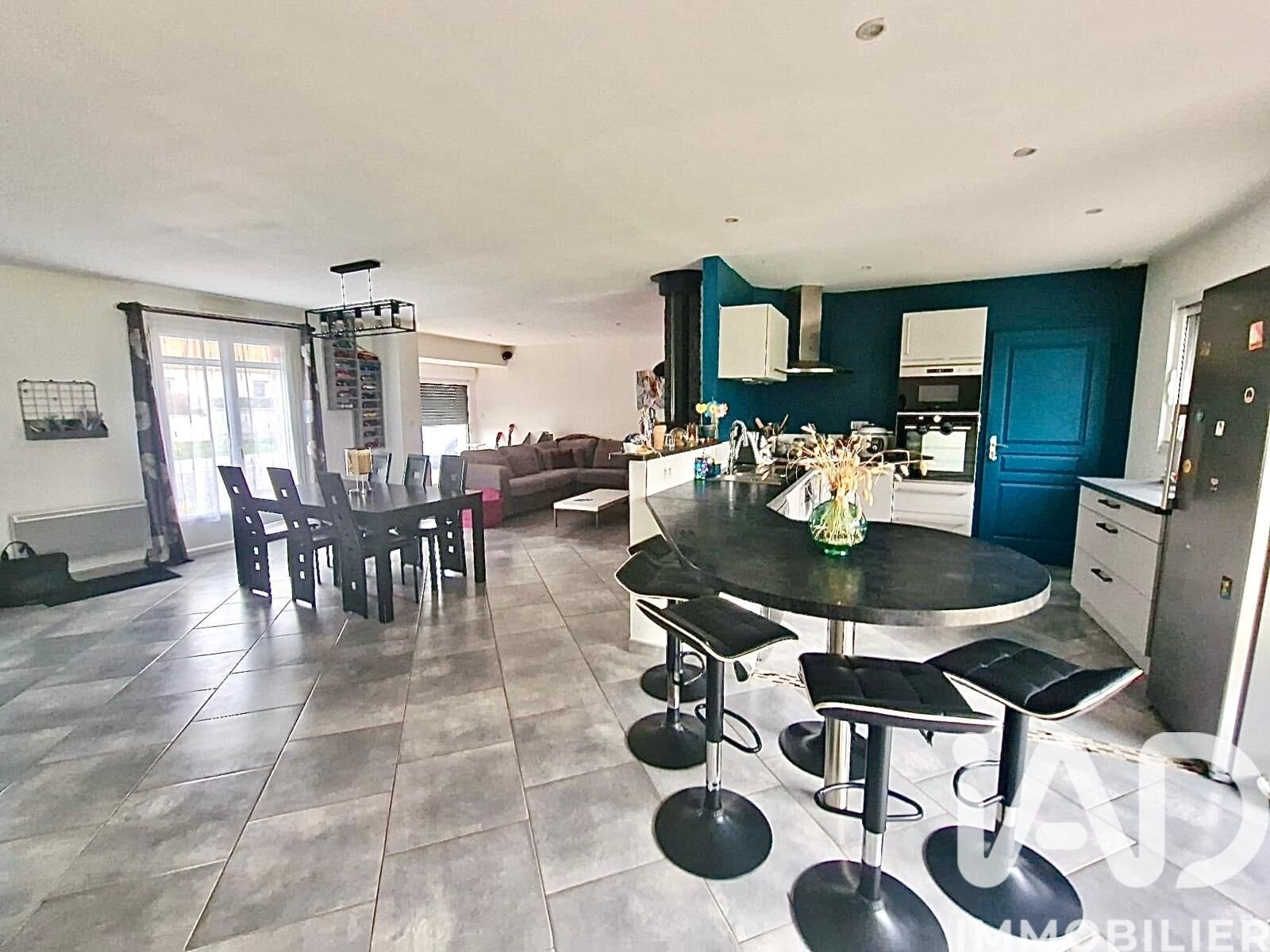 Maison à vendre, 123m², Chiché