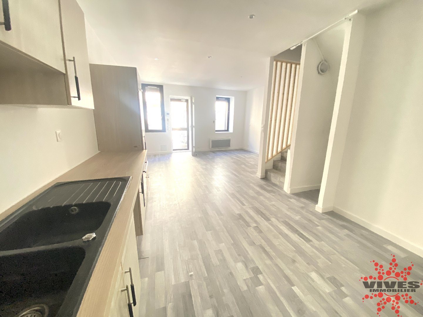 Maison à louer, 121m², Coursan