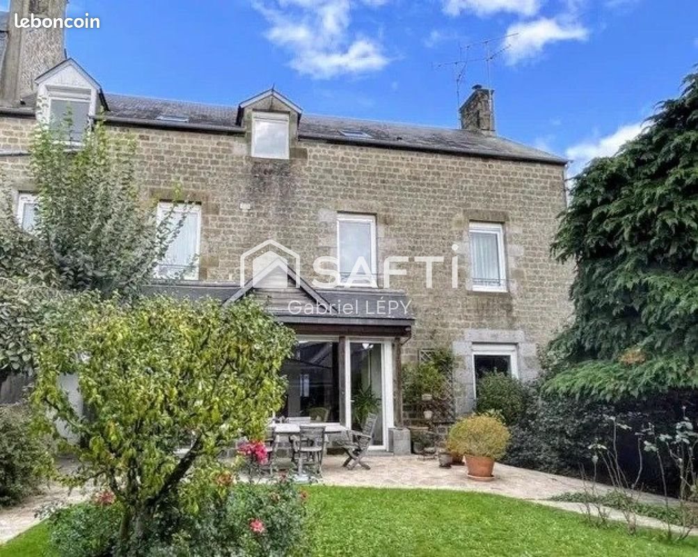 Maison à vendre, 275m², La Ferté-Macé