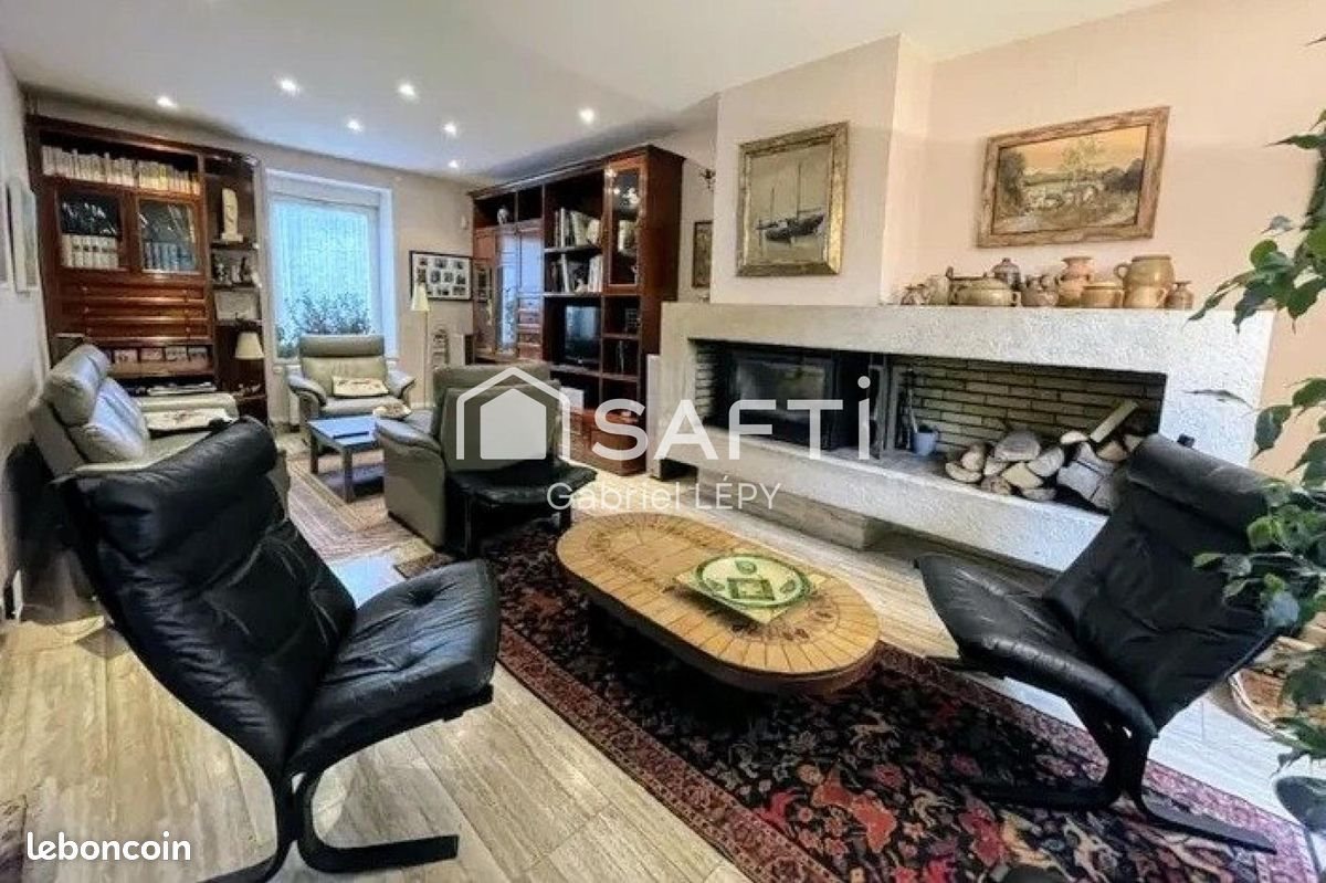 Maison à vendre, 275m², La Ferté-Macé