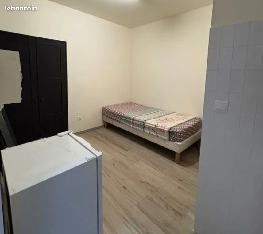 Maison à louer, 13m², Paris 18ème