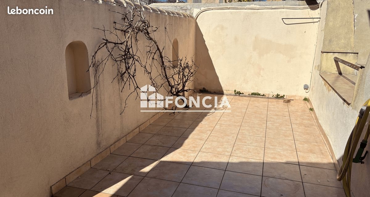 Appartement à vendre, 2m², Solliès-Ville