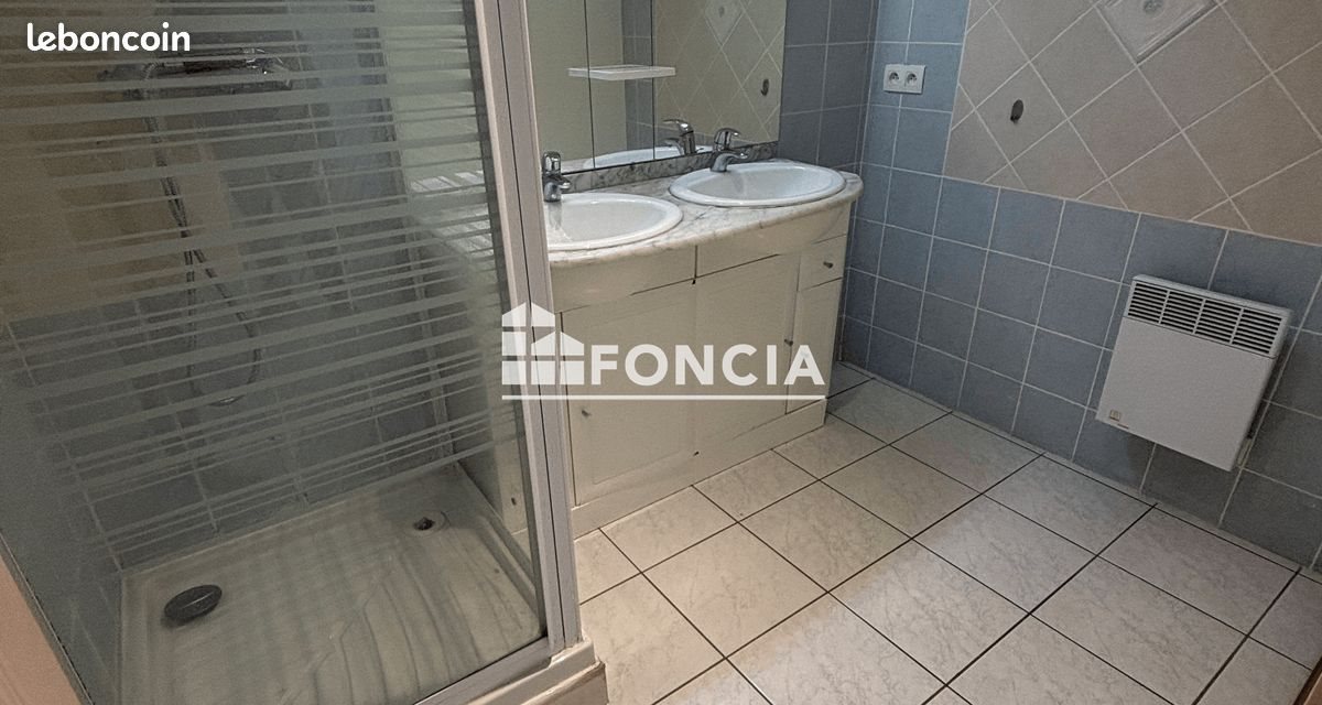 Appartement à vendre, 2m², Solliès-Ville