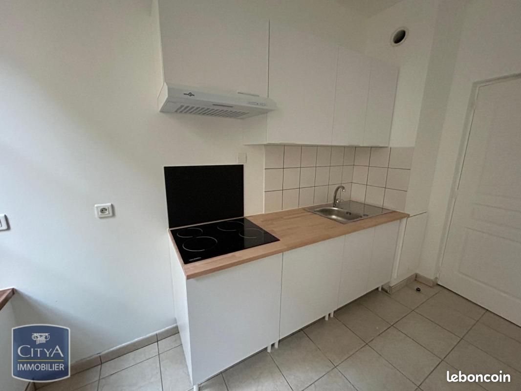 Appartement à louer, 113m², Sedan