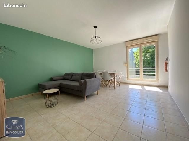 Appartement à louer, 48m², Sedan