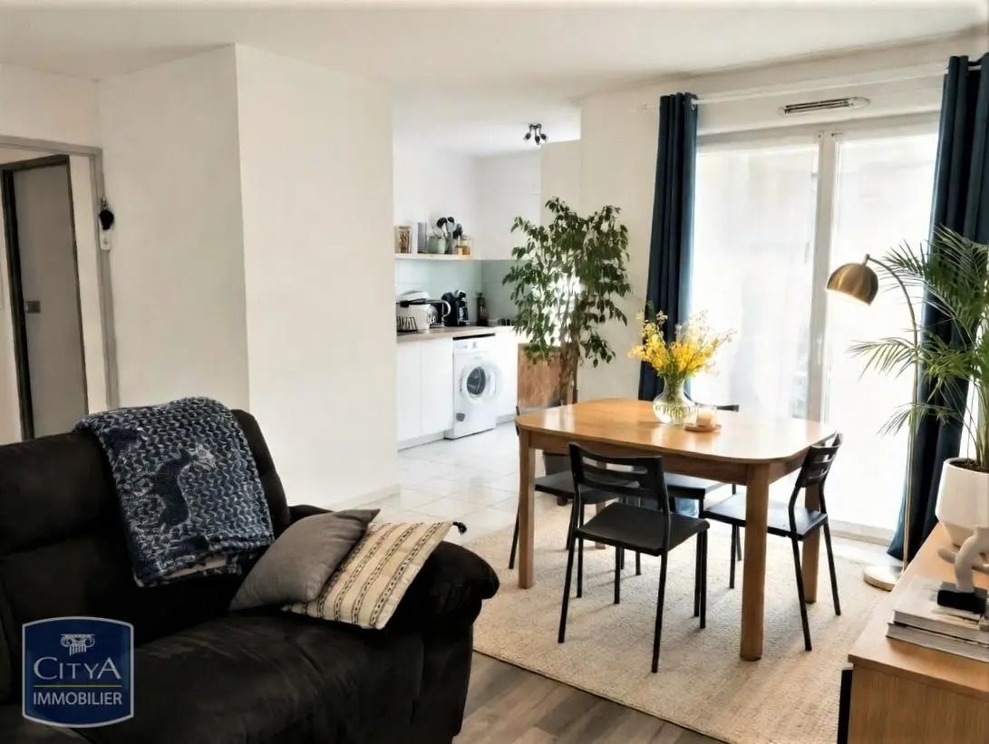 Appartement à louer, 47m², Montbartier