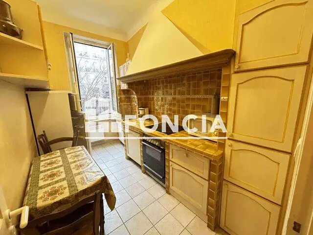 Appartement à louer, 26m², Marseille 6ème