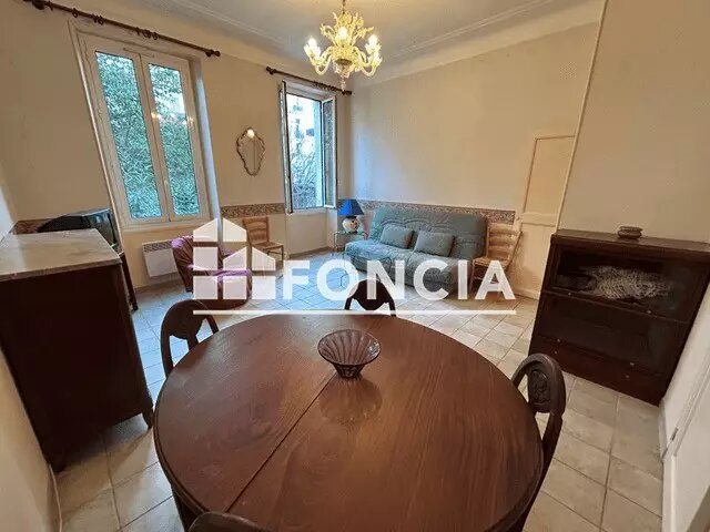 Appartement à louer, 26m², Marseille 6ème