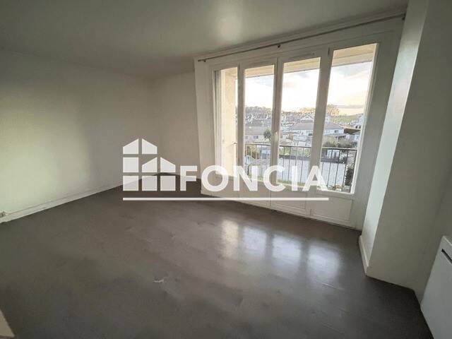 Appartement à louer, 24m², Ballancourt-sur-Essonne