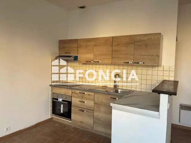 Appartement à louer, 53m², Saint-Geniès-de-Comolas
