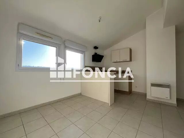 Appartement à louer, 34m², Morières-lès-Avignon