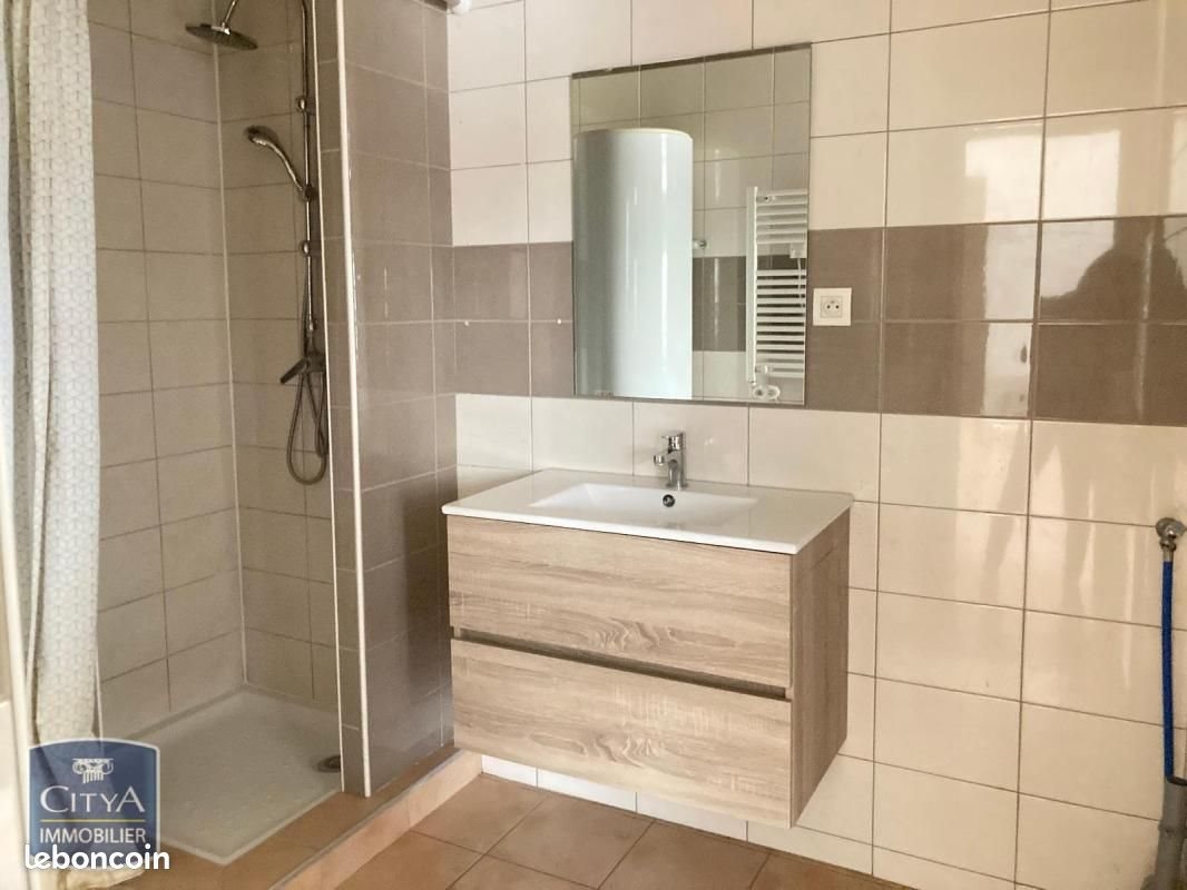 Appartement à louer, 65m², Saint-Sauveur
