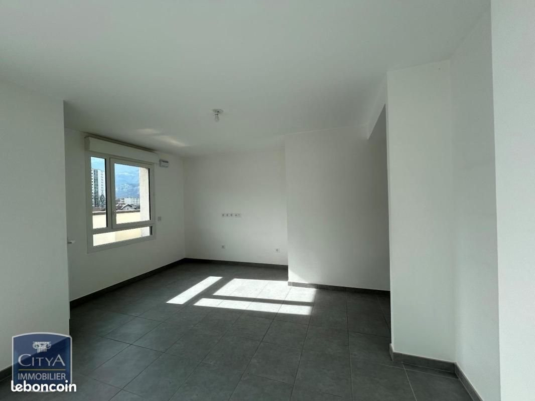 Appartement à louer, 67m², Echirolles