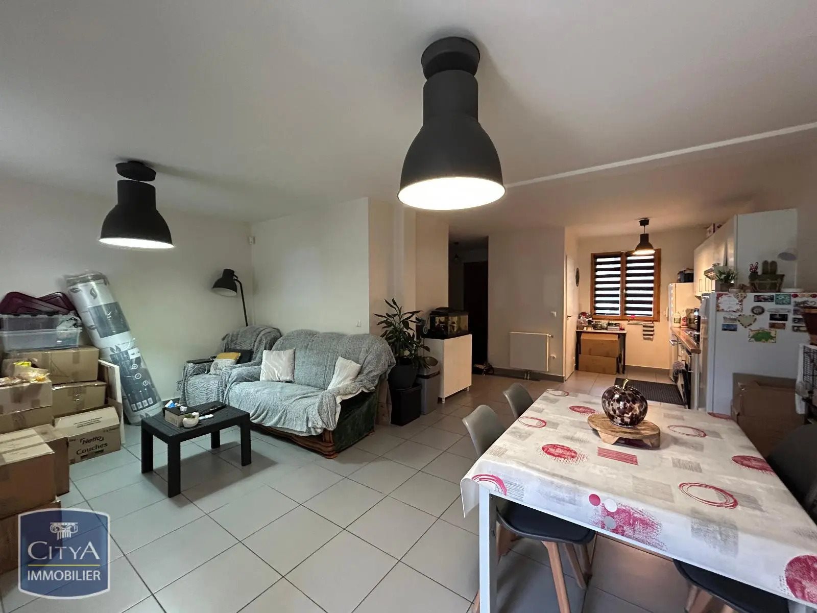 Maison à louer, 82m², Egly