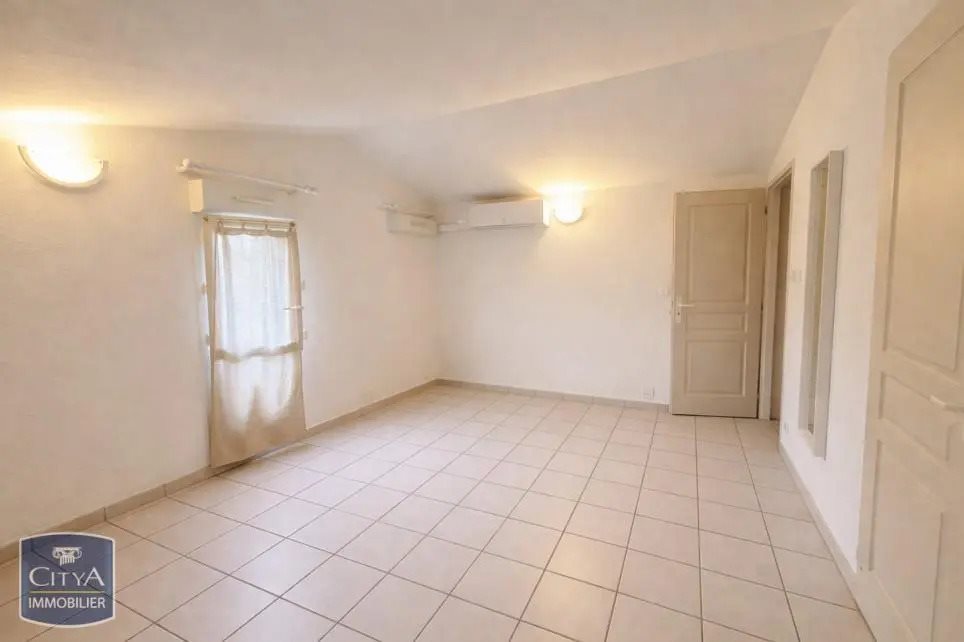 Maison à louer, 65m², Théziers