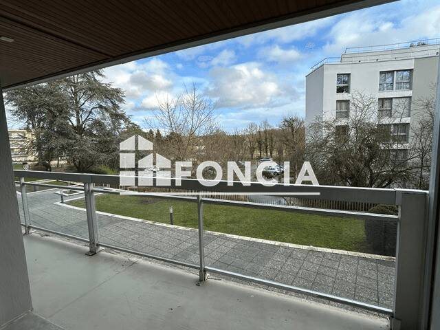 Appartement à louer, 90m², Luisant