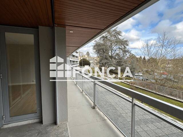 Appartement à louer, 90m², Luisant