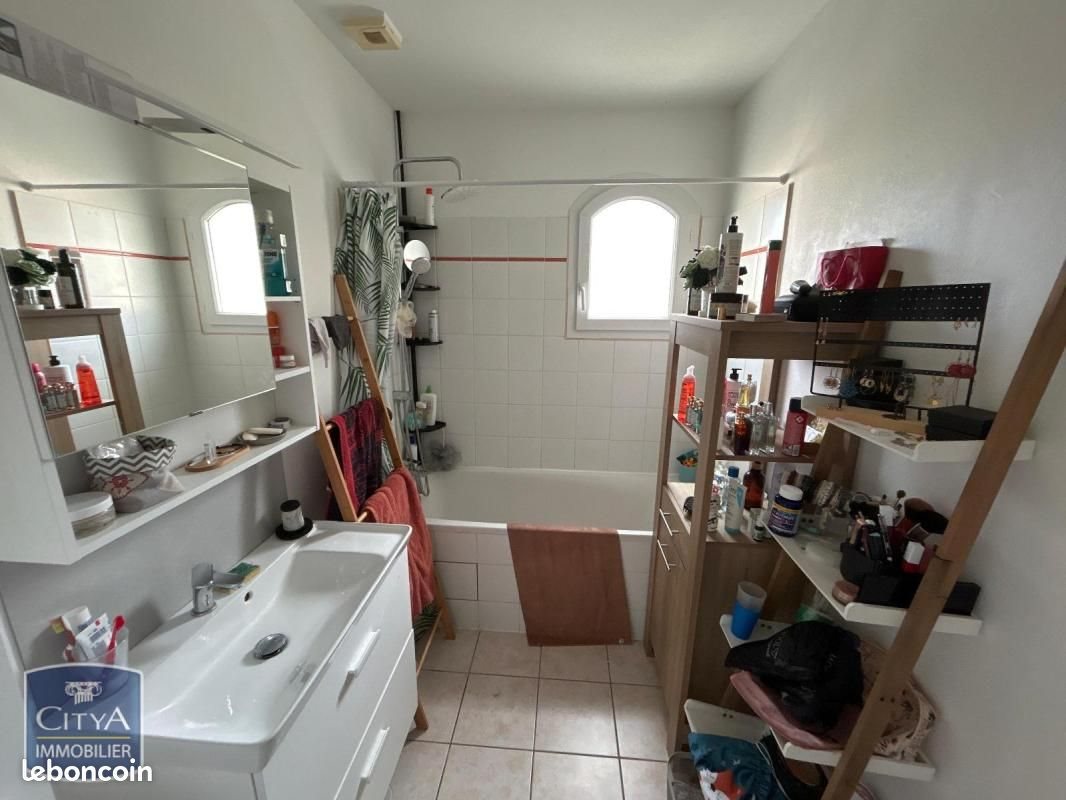 Maison à louer, 80m², Tonnay-Charente