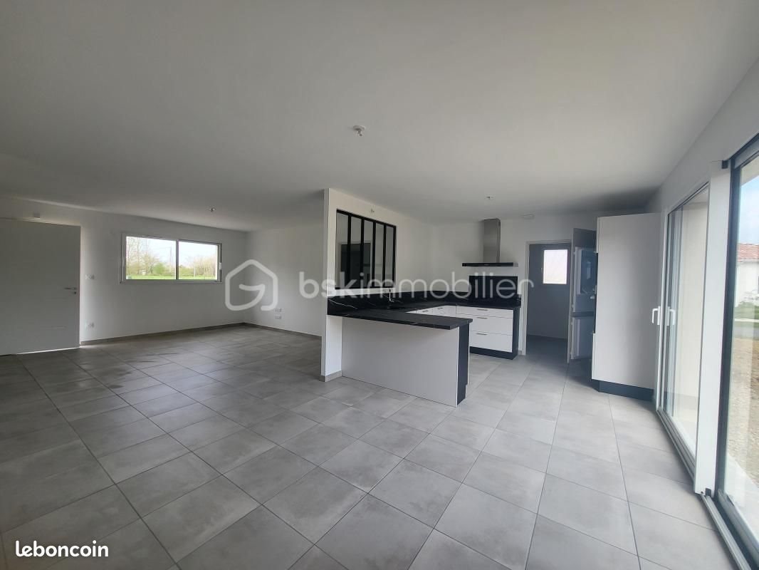 Maison à vendre, 102m², Montesquieu