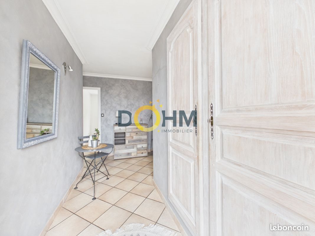 Maison à vendre, 118m², Le Chambon-Feugerolles
