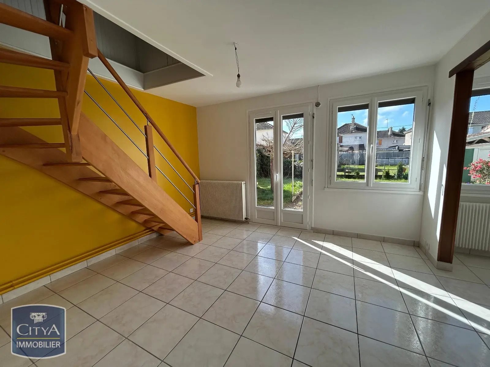 Maison à louer, 73m², Decize