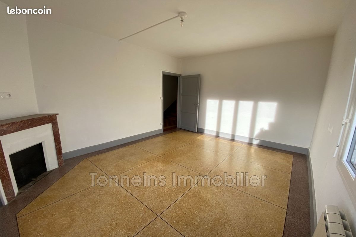 Maison à louer, 82m², Tonneins