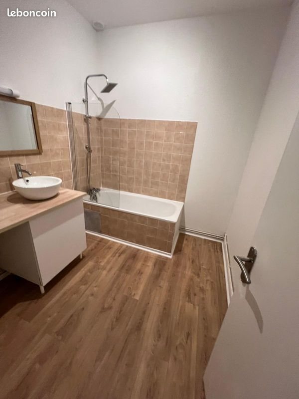 Appartement à louer, 70m², Auterive