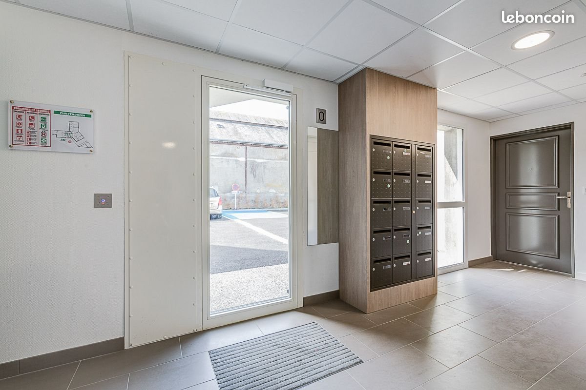 Appartement à louer, 51m², Vassy